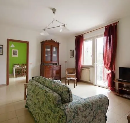 Il Pratino Riccodelgolfo Apartment *