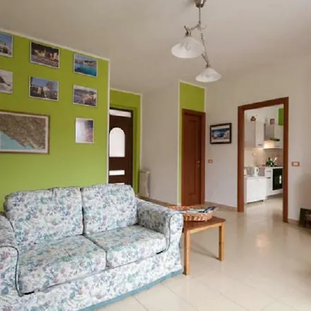 Il Pratino Riccodelgolfo Apartment